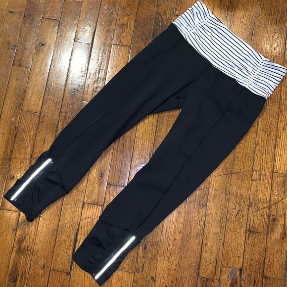 🦄 RARE Lululemon QUIET STRIPE Runday Crops! - Picture 4 of 10
